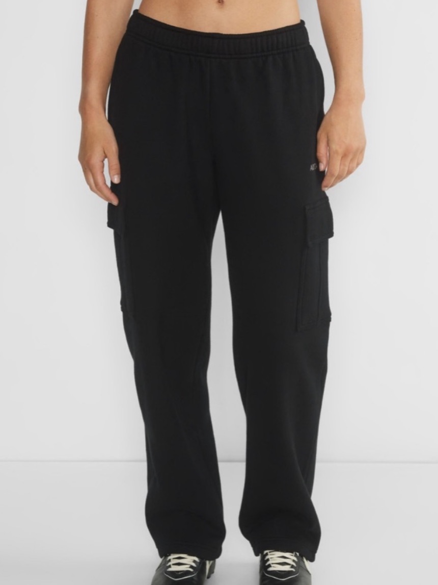 Tna Cargo Sweatpants Mega Fleece Black Sweatfleece Joggers With Elastic Waist S